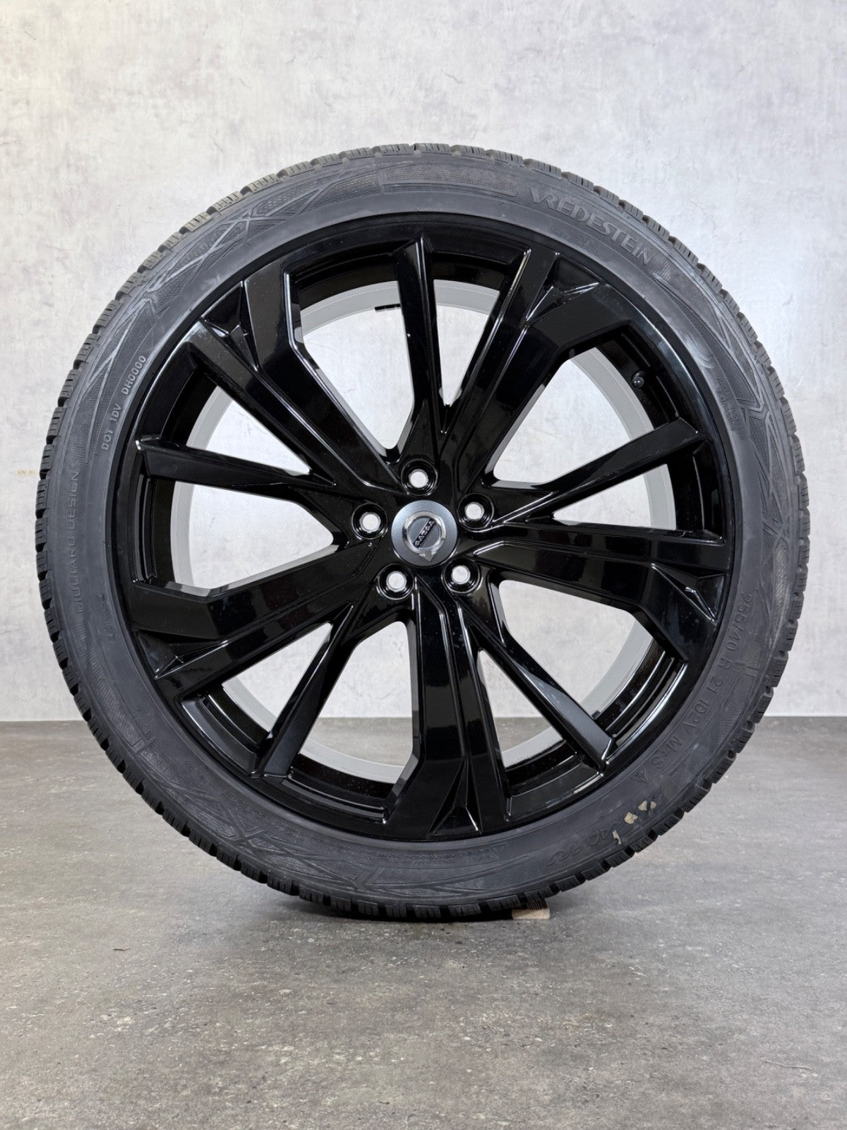 ORIGINAL VOLVO 21 ZOLL XC60 FELGEN 32134533 8,5J ET49,5 SCHWARZ OEM WINTERREIFEN