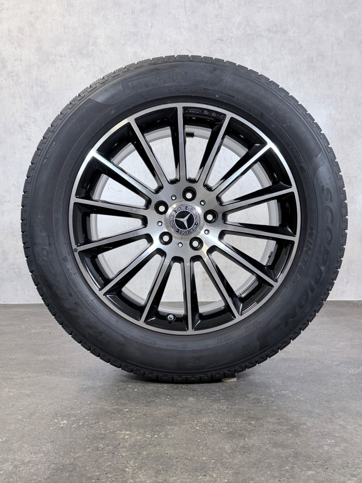 Original Mercedes AMG Winter 20 Zoll G-Klasse W463a A4634011700 Felgen W465 G500
