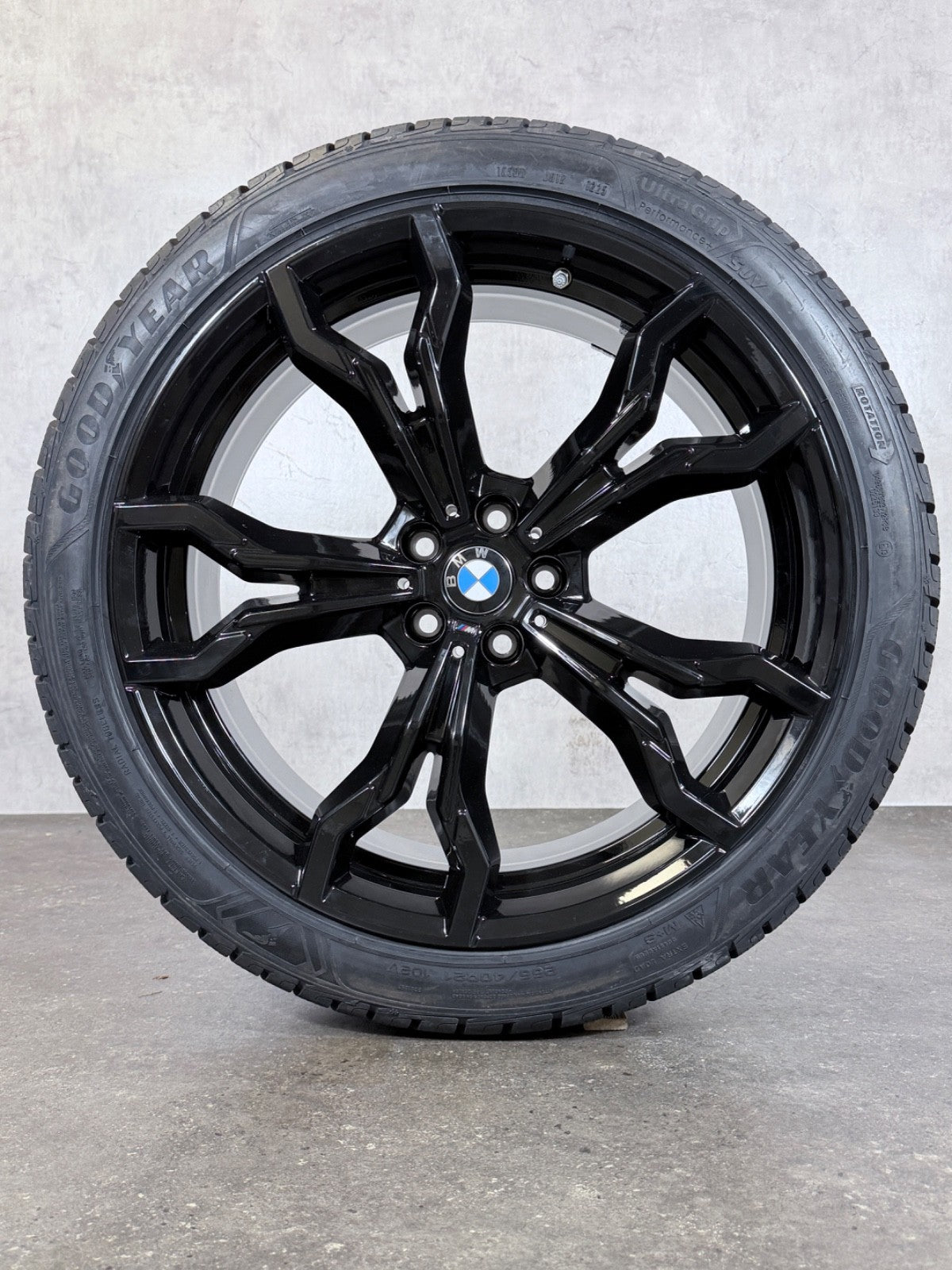 BMW X3M X4M Winterräder 21 Zoll F97 F98 Felgen Styling 765 M 8060041 8060042