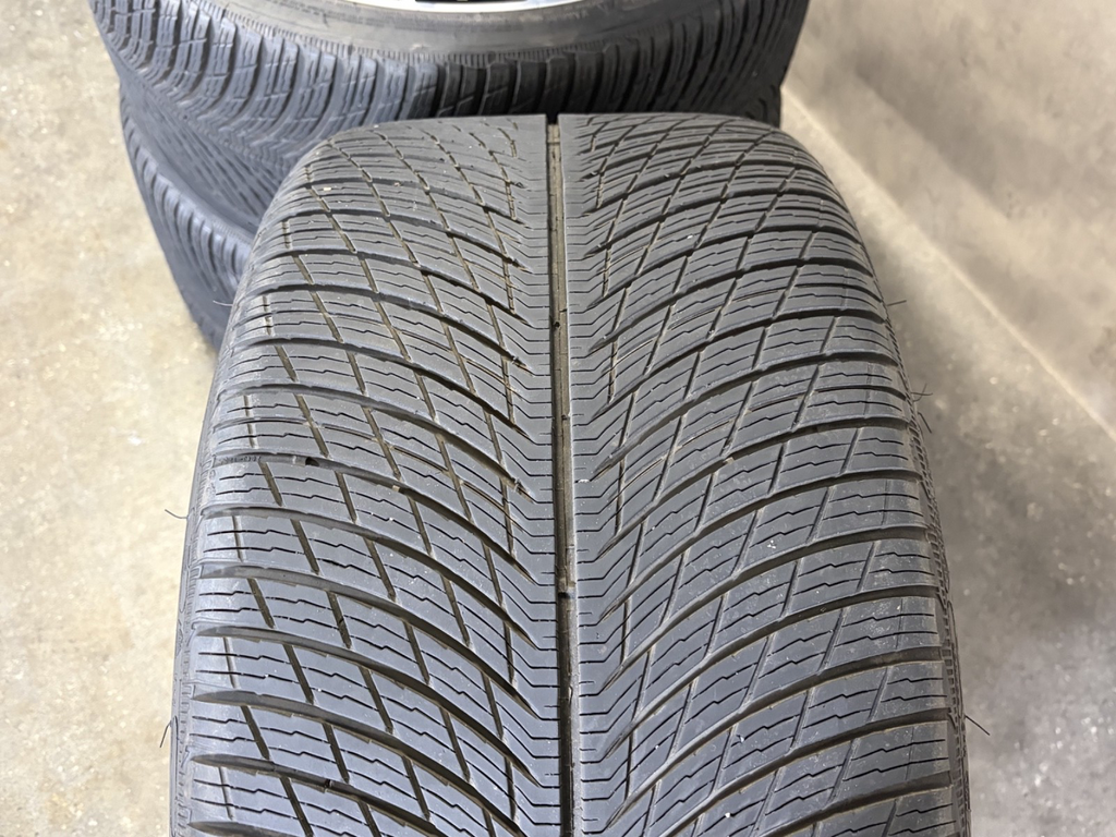 Porsche 992 20 21 Zoll Turbo S Winter Räder Michelin TOP 7mm