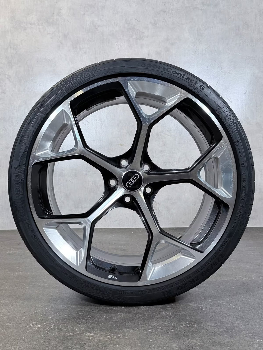Audi RS4 RS5 Felgen 20 Zoll B9 8W F5 Sommerräder 8W0601025GJ schwarz glanz