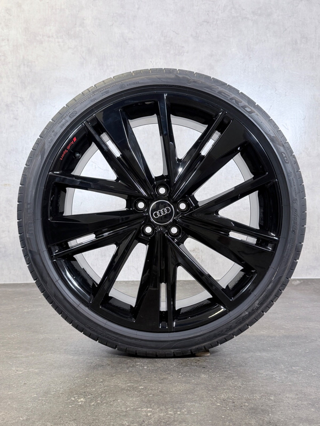 Original Audi A6 4K 21 Zoll C8 S6 S Line 4K0601025BK Pirelli