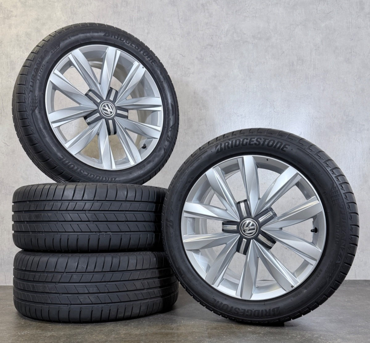 18 Zoll Sommerreifen VW Transporter T5 T6 7E Springfield 7E0601025Q Alufelgen