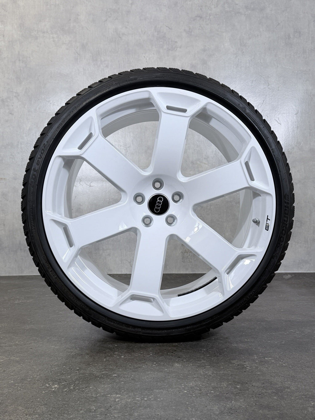 Audi RS6 GT 22 Zoll Felgen Winterreifen Winterräder 4K0601025DP original weiß