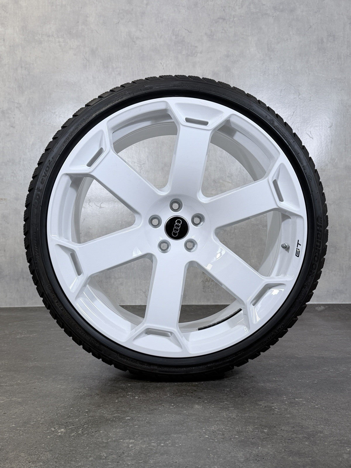 Audi RS6 GT 22 Zoll Felgen Winterreifen Winterräder 4K0601025DP original weiß