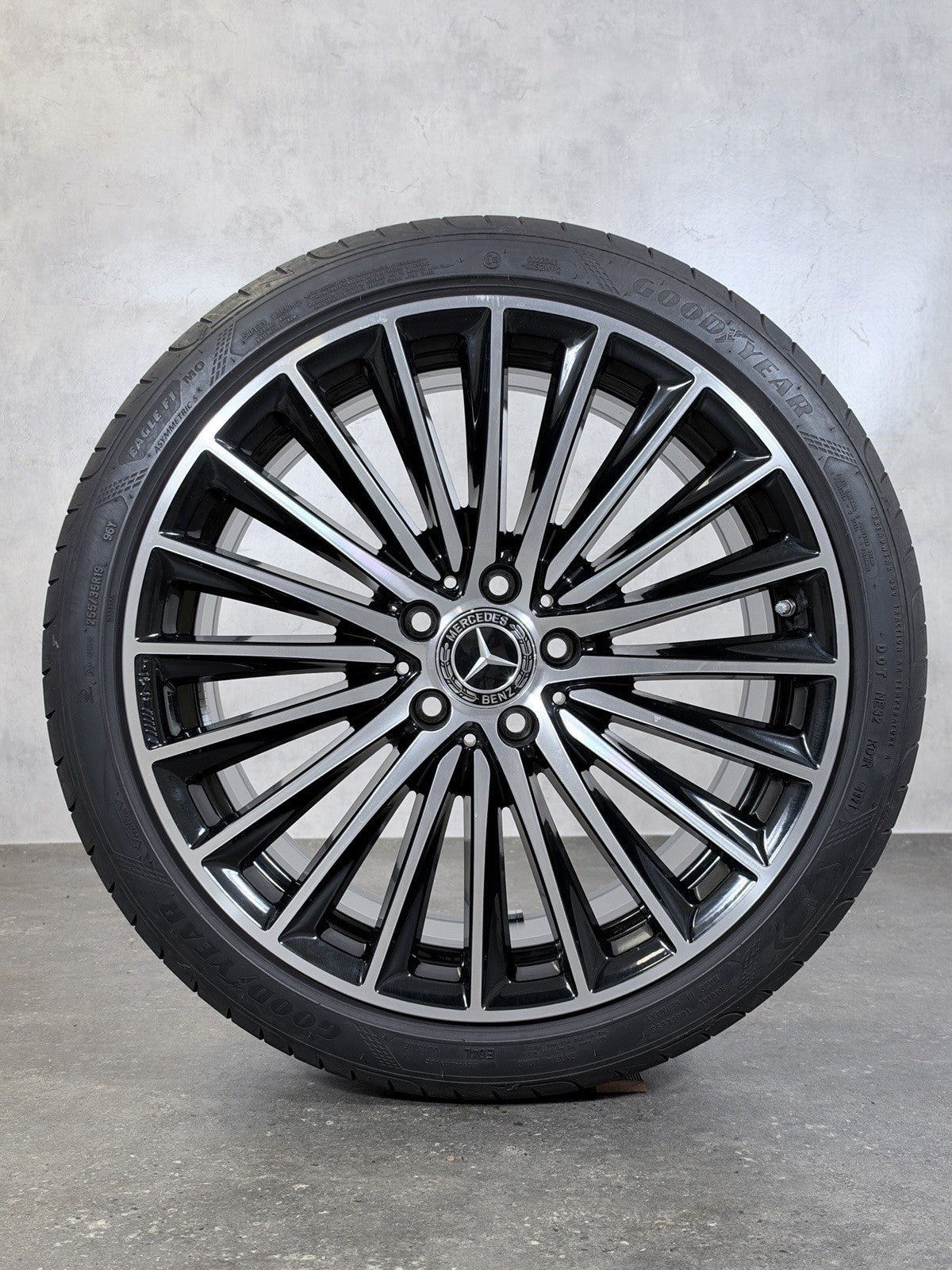 19 Zoll Original Sommerräder Mercedes C-Klasse W206 AMG A2064011900 Sommerreifen