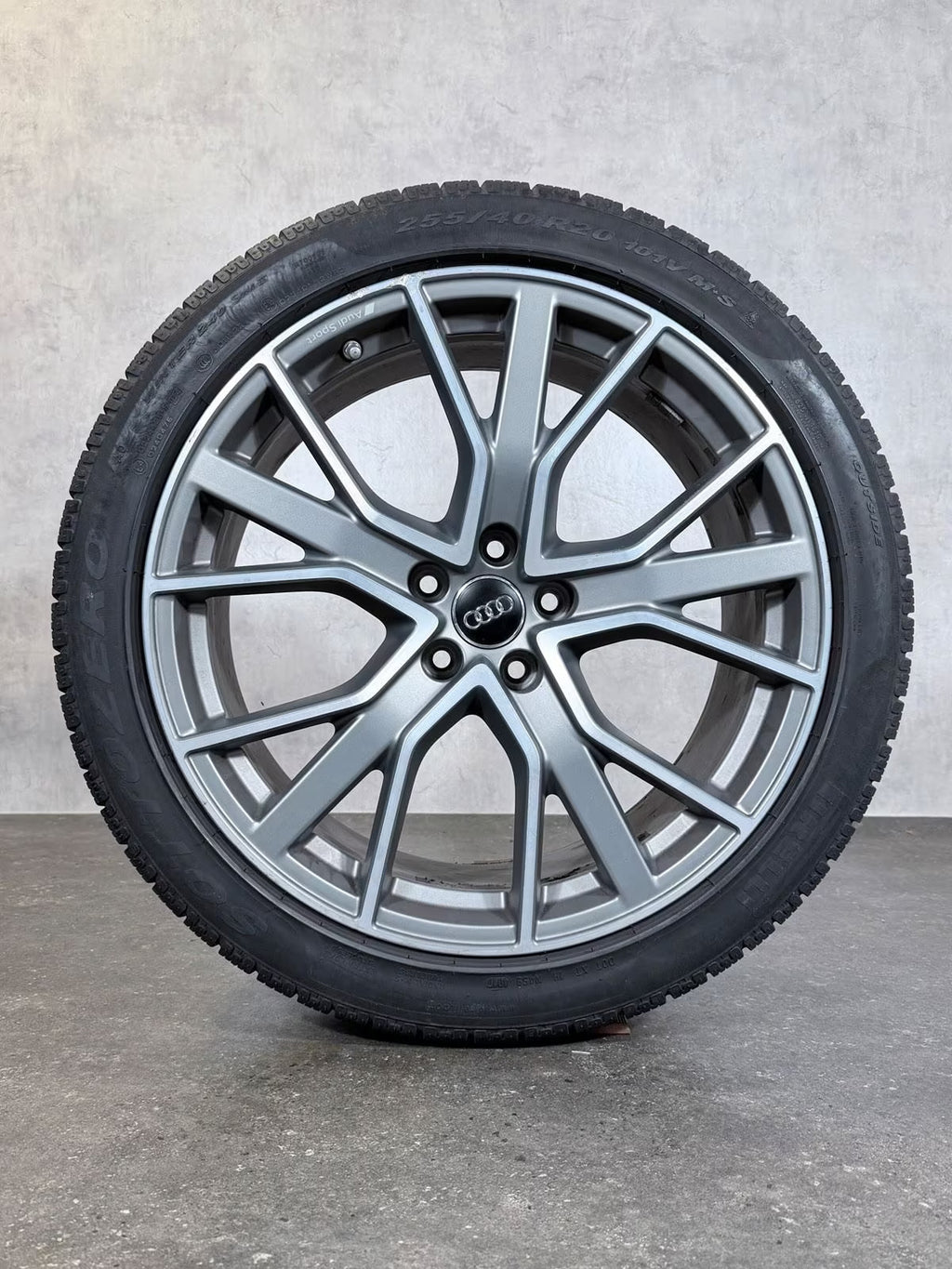 20 Zoll original Audi Q3 RSQ3 F3 83A601025T Alufelgen Winterräder Winterreifen