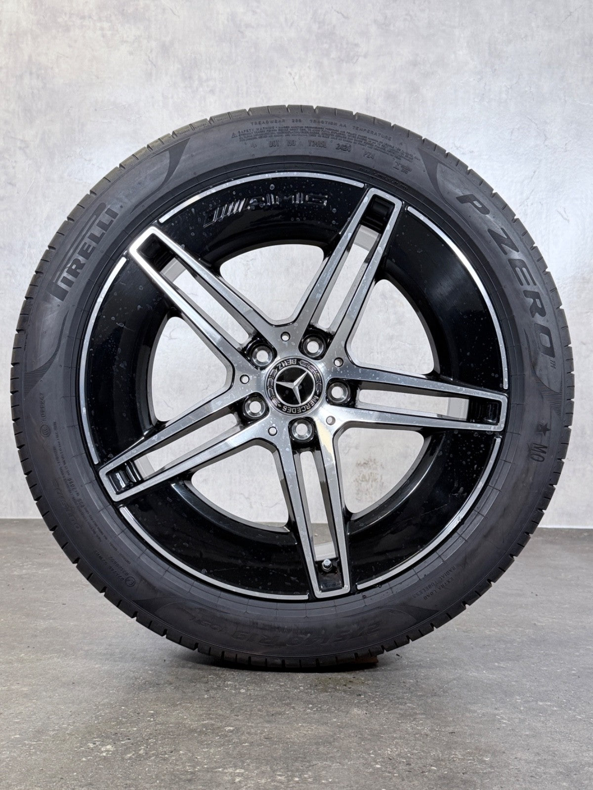 Original Mercedes E-Klasse W214 S214 19 Zoll Felgen Sommerreifen 245/45 275/40