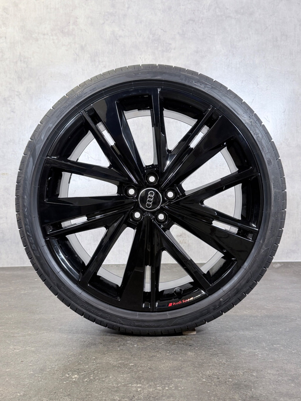 Original Audi A6 4K 21 Zoll C8 S6 S Line 4K0601025BK Pirelli