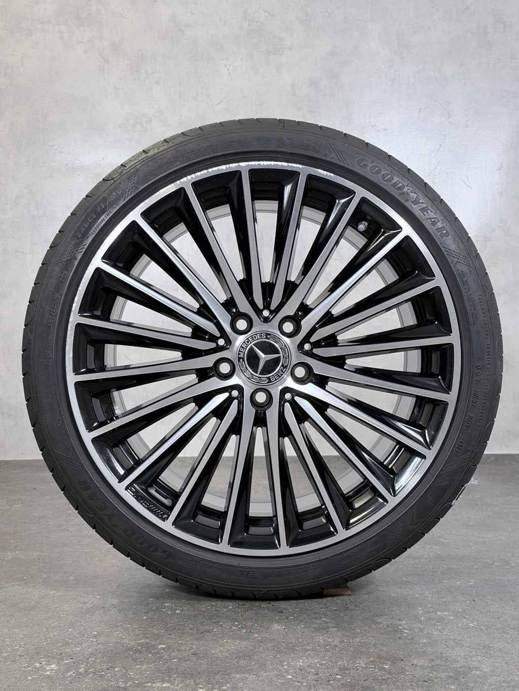 19 Zoll Original Sommerräder Mercedes C-Klasse W206 AMG A2064011900 Sommerreifen