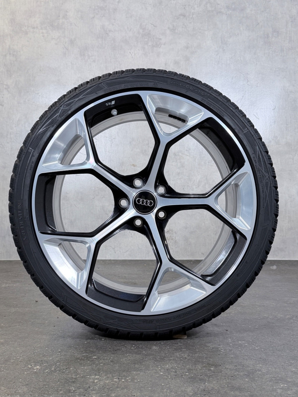 Audi RS4 RS5 Felgen 20 Zoll B9 8W F5 Winterräder 8W0601025GJ schwarz glanz