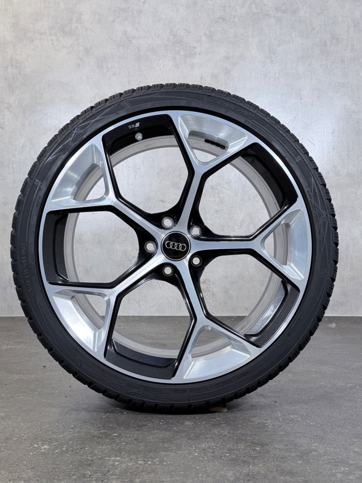 Audi RS4 RS5 Felgen 20 Zoll B9 8W F5 Winterräder 8W0601025GJ schwarz glanz