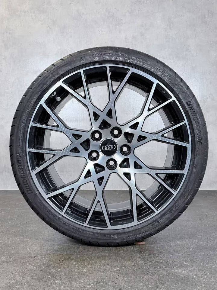 Original Audi RS3 8Y Performance 19 Zoll Sommerräder Sommerreifen 8Y0601025DE