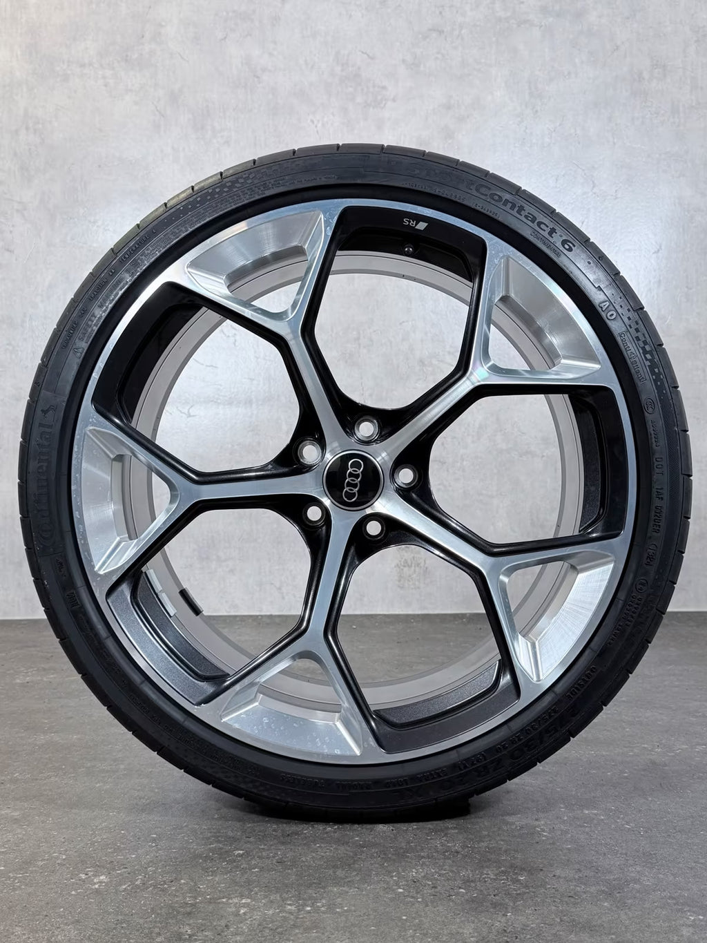 Audi RS4 RS5 Felgen 20 Zoll B9 8W F5 Sommerräder 8W0601025GJ schwarz glanz