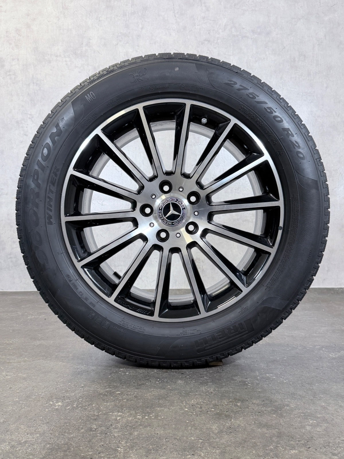 Original Mercedes AMG Winter 20 Zoll G-Klasse W463a A4634011700 Felgen W465 G500