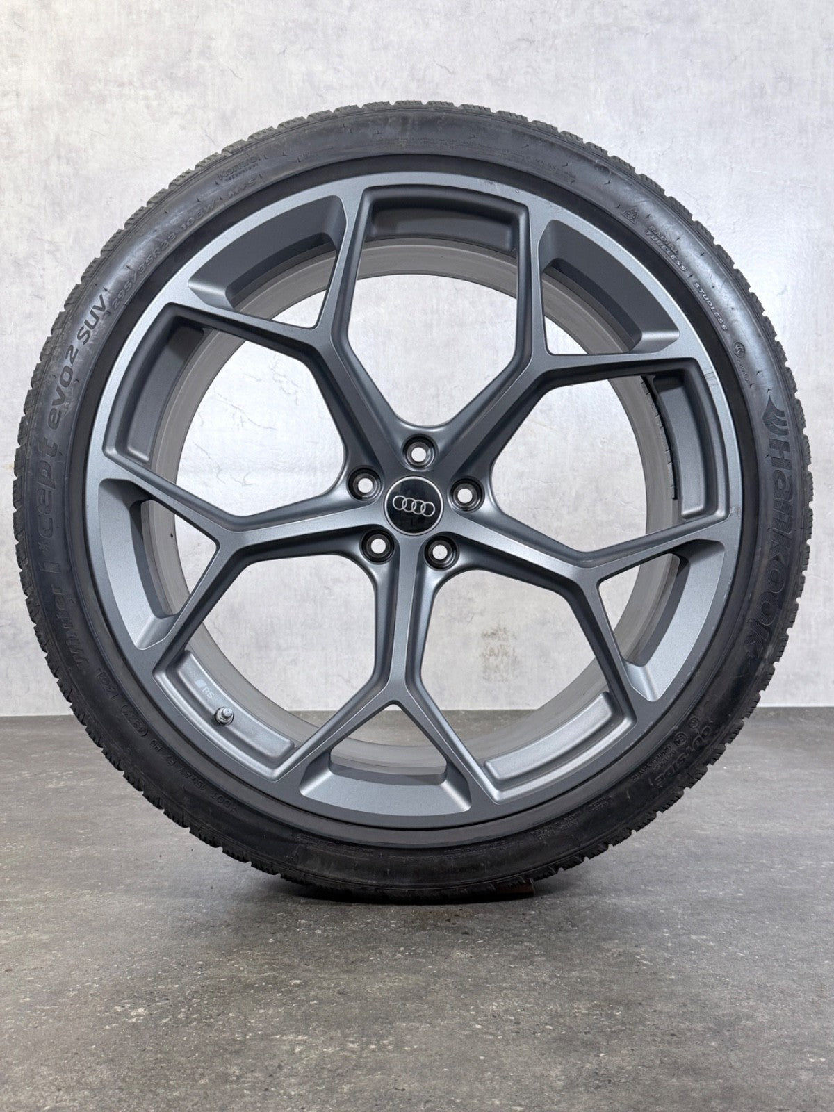 23 Zoll Winterräder original Audi RS Q8 RSQ8 4M8601025BG Performance