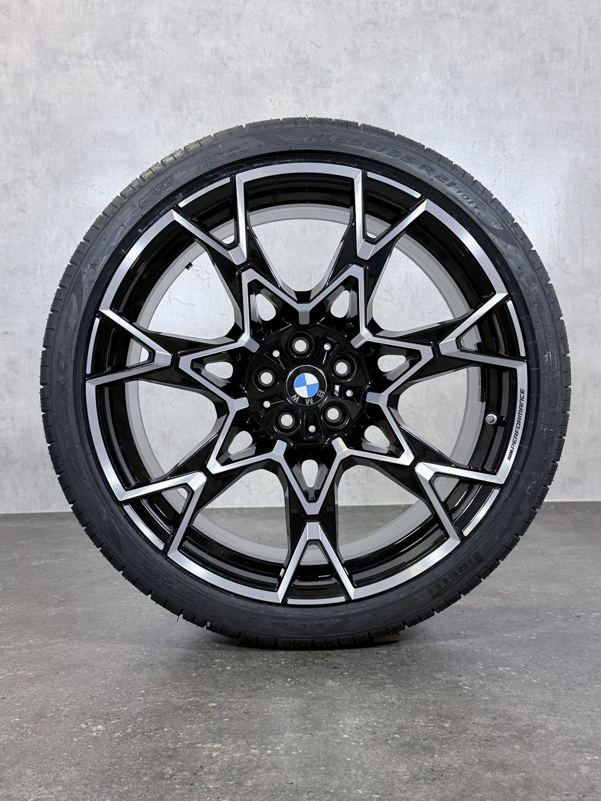 Neu Original BMW i5 G60 G61 Sommerräder 21 Zoll 943 M Y-Speiche 5A324F8