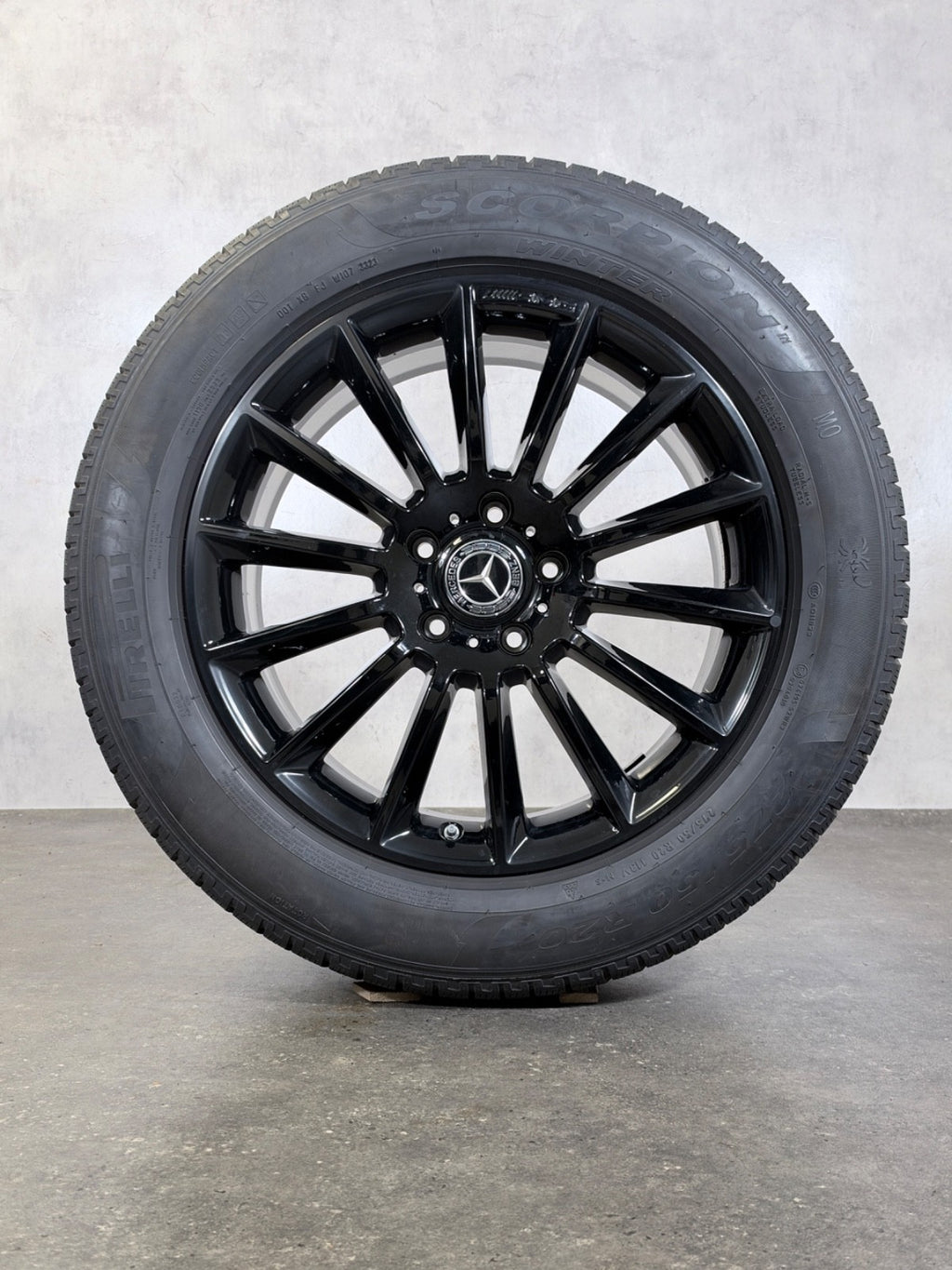 Original Mercedes AMG Winter 20 Zoll G-Klasse W463a A4634011700 Felgen W465 G500