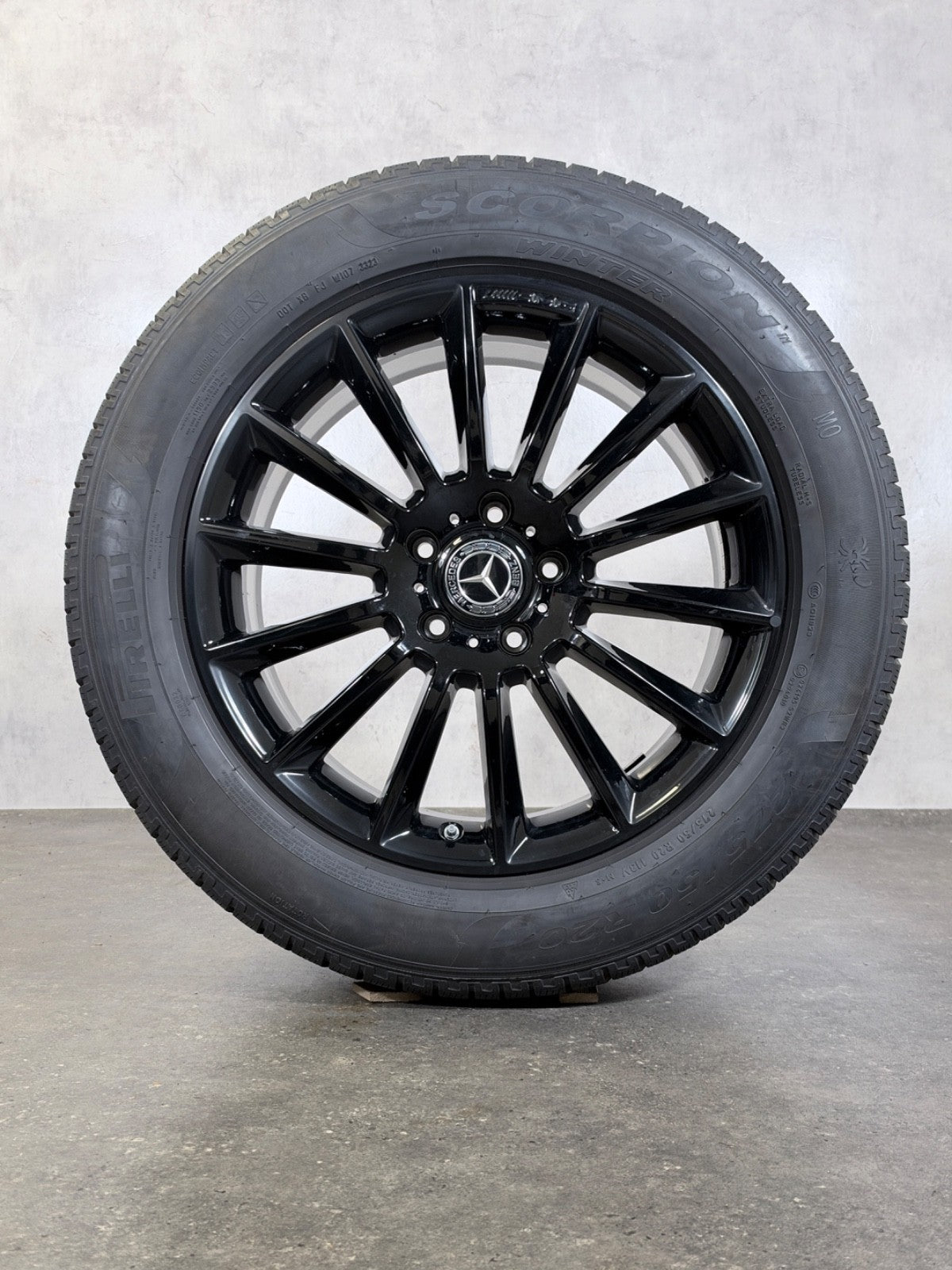 Original Mercedes AMG Winter 20 Zoll G-Klasse W463a A4634011700 Felgen W465 G500