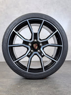 Porsche Taycan 9J1 21" GTS RS Spyder Design Felgen & Goodyear NF1 Reifen