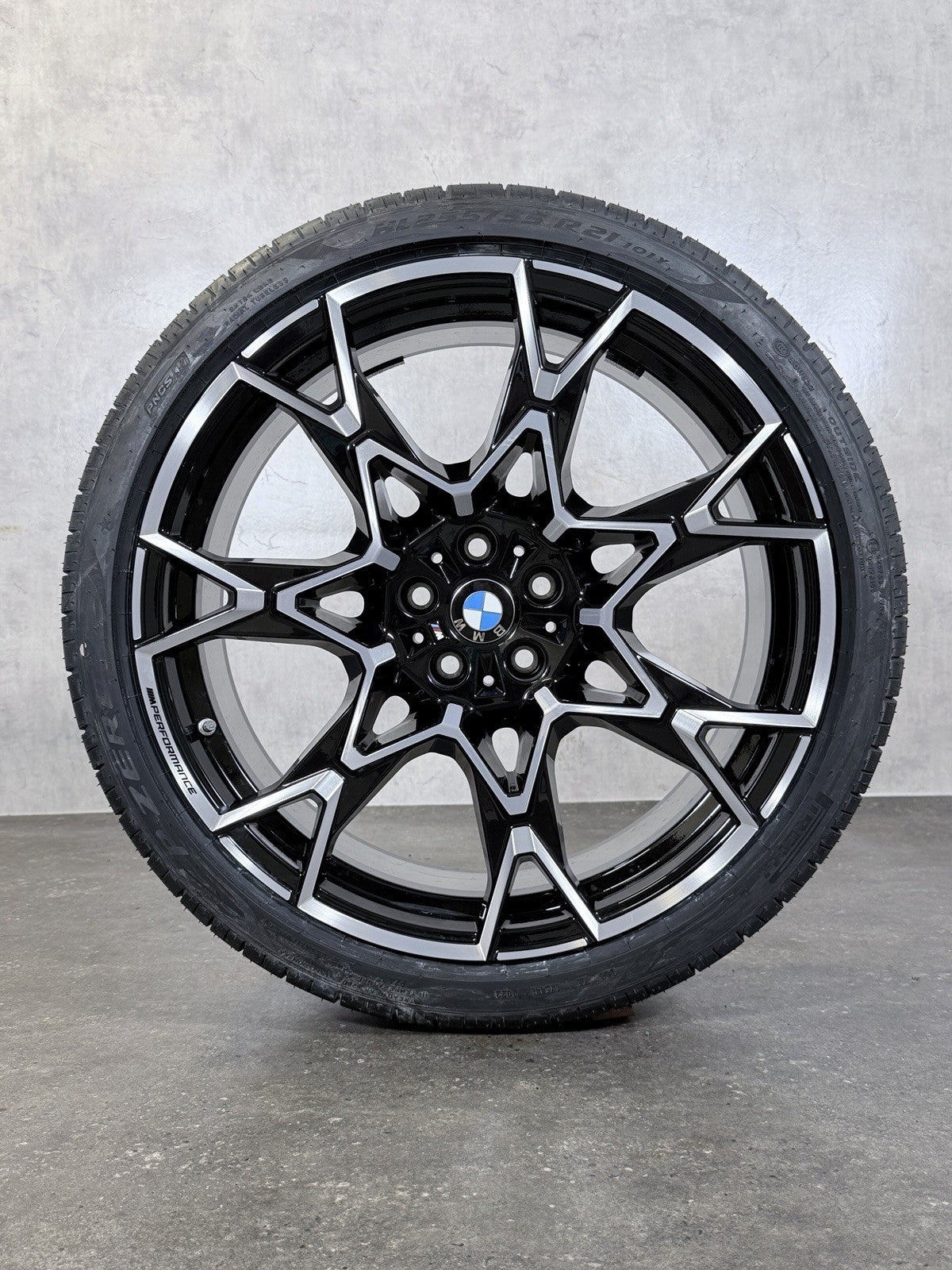 Neu Original BMW i5 G60 G61 Sommerräder 21 Zoll 943 M Y-Speiche 5A324F8