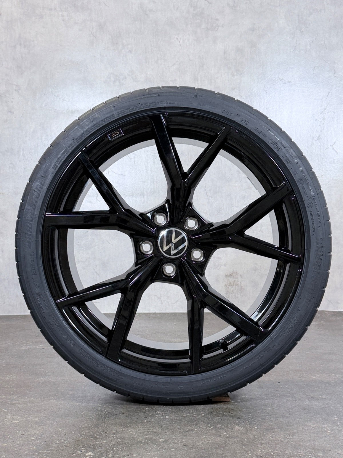 NEU 19 Zoll Golf 8 Sommerreifen VIII 5H0601025S Estoril R Line Felgen VW