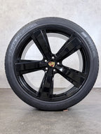 Porsche Macan III 95B 21 Zoll Felgen Sommerreifen Sommerräder original