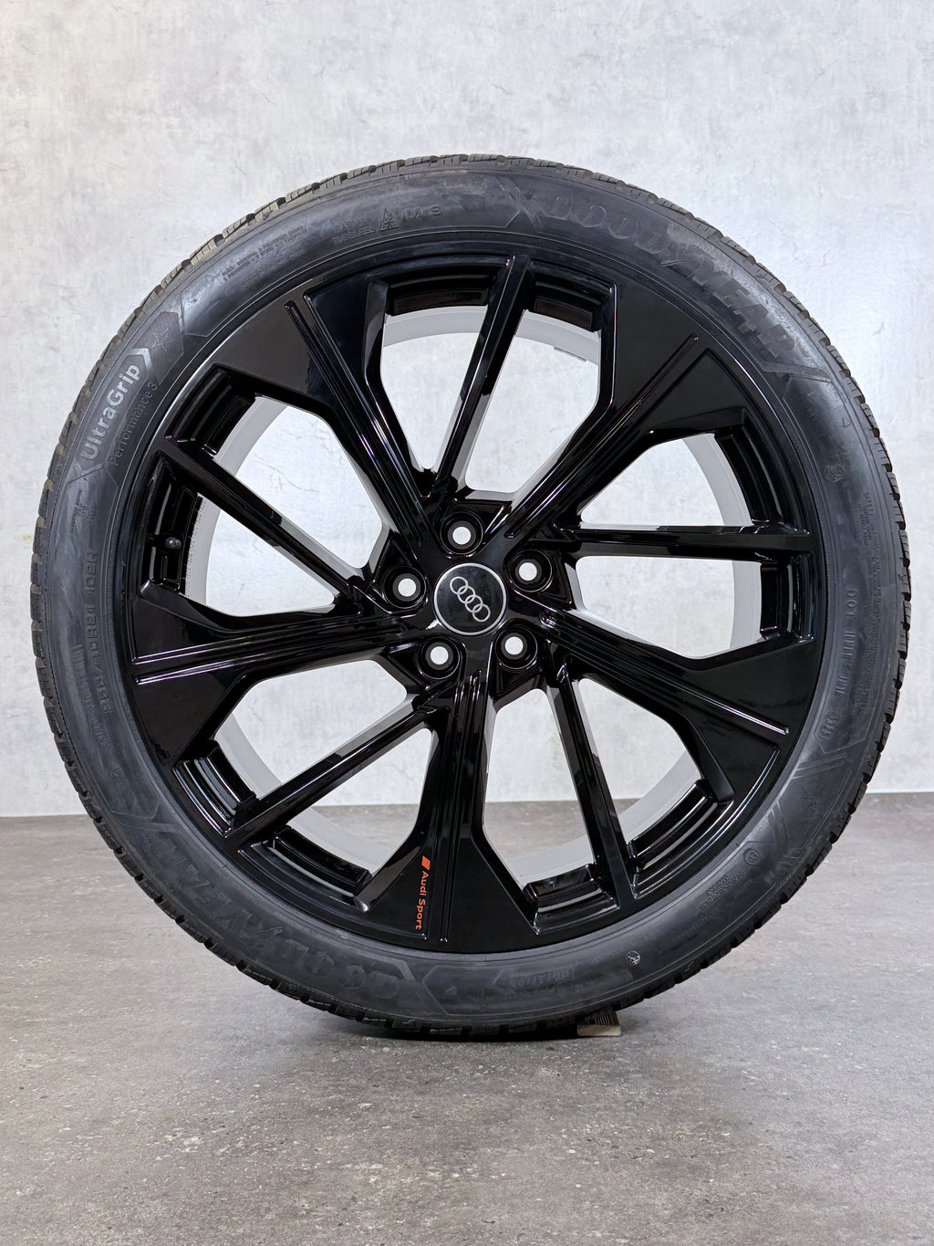ORIGINAL 21 ZOLL AUDI Q5 SQ5 FY 80A601025BQ WINTERREIFEN