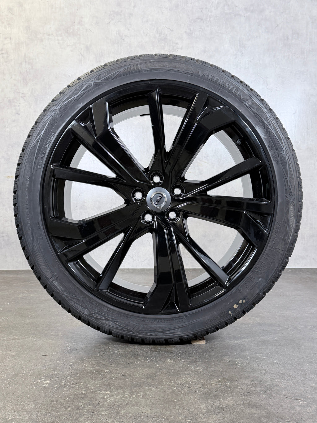 ORIGINAL 21 ZOLL VOLVO XC60 II R-DESIGN WINTERREIFEN SCHWARZ