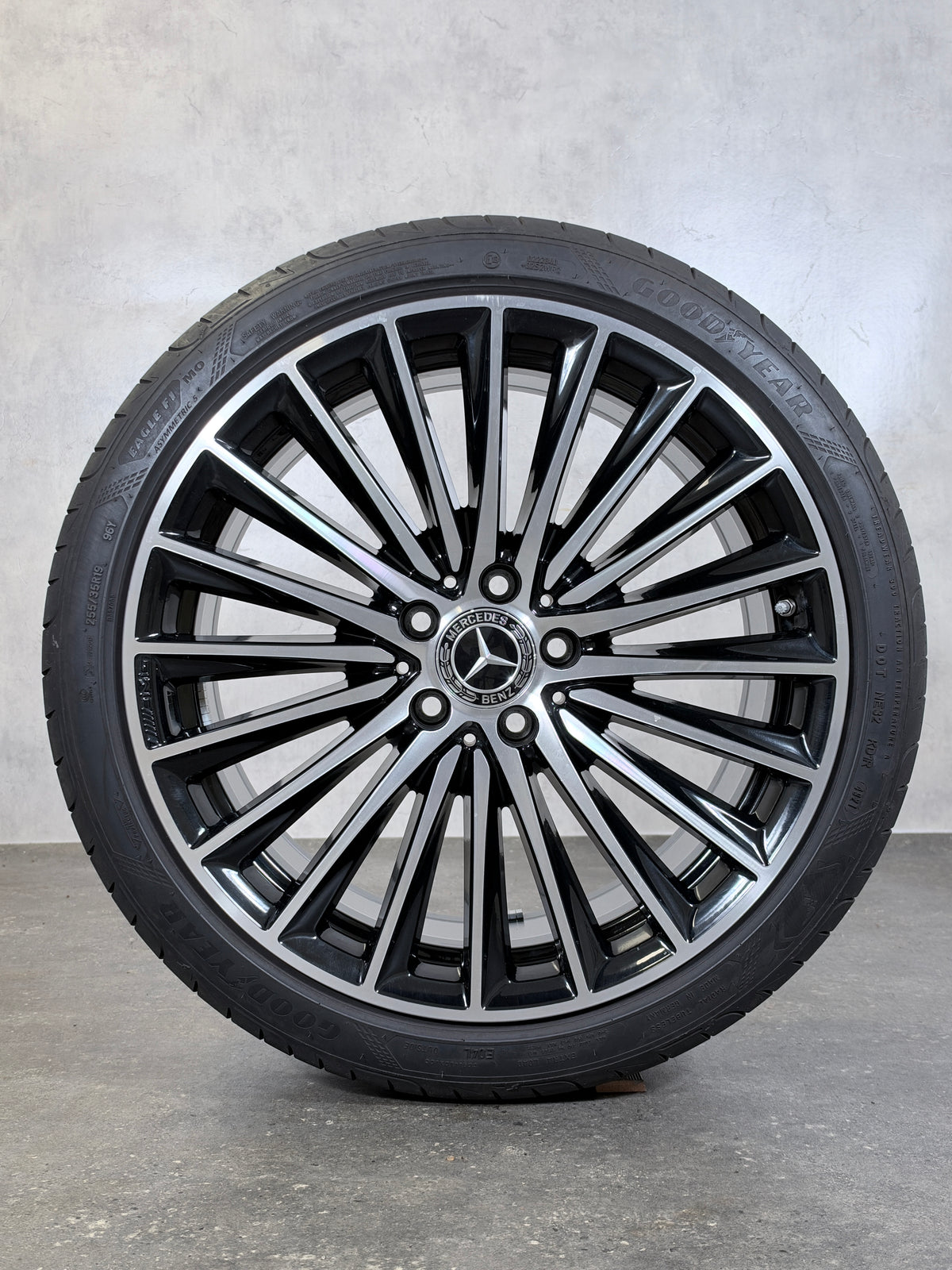 ORIGINAL 19 ZOLL MERCEDES C-KLASSE W206 S206 AMG SOMMERREIFEN