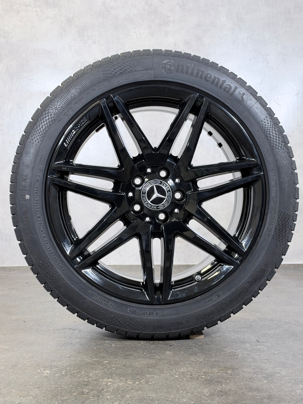 Original 19 Zoll Mercedes AMG V-Klasse W447 Winterreifen