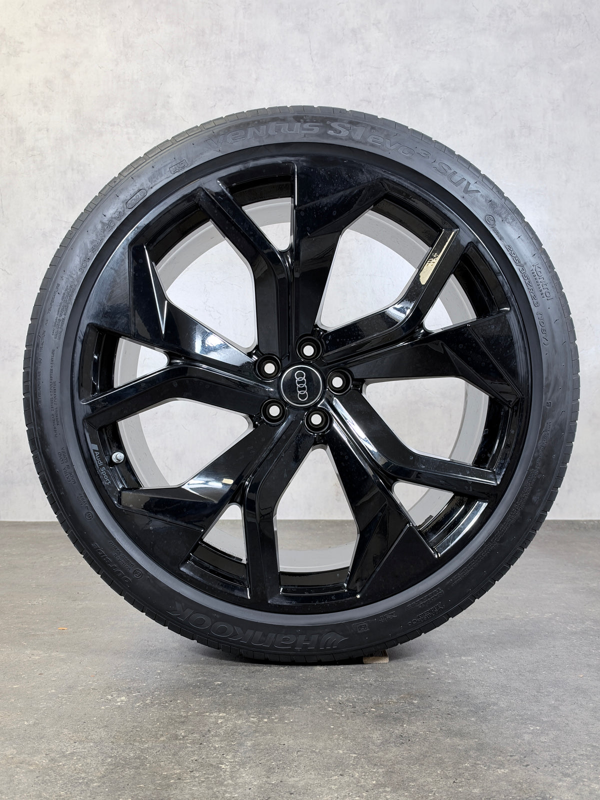 ORIGINAL 23 ZOLL AUDI RSQ8 RS Q8 SPORT SOMMERREIFEN