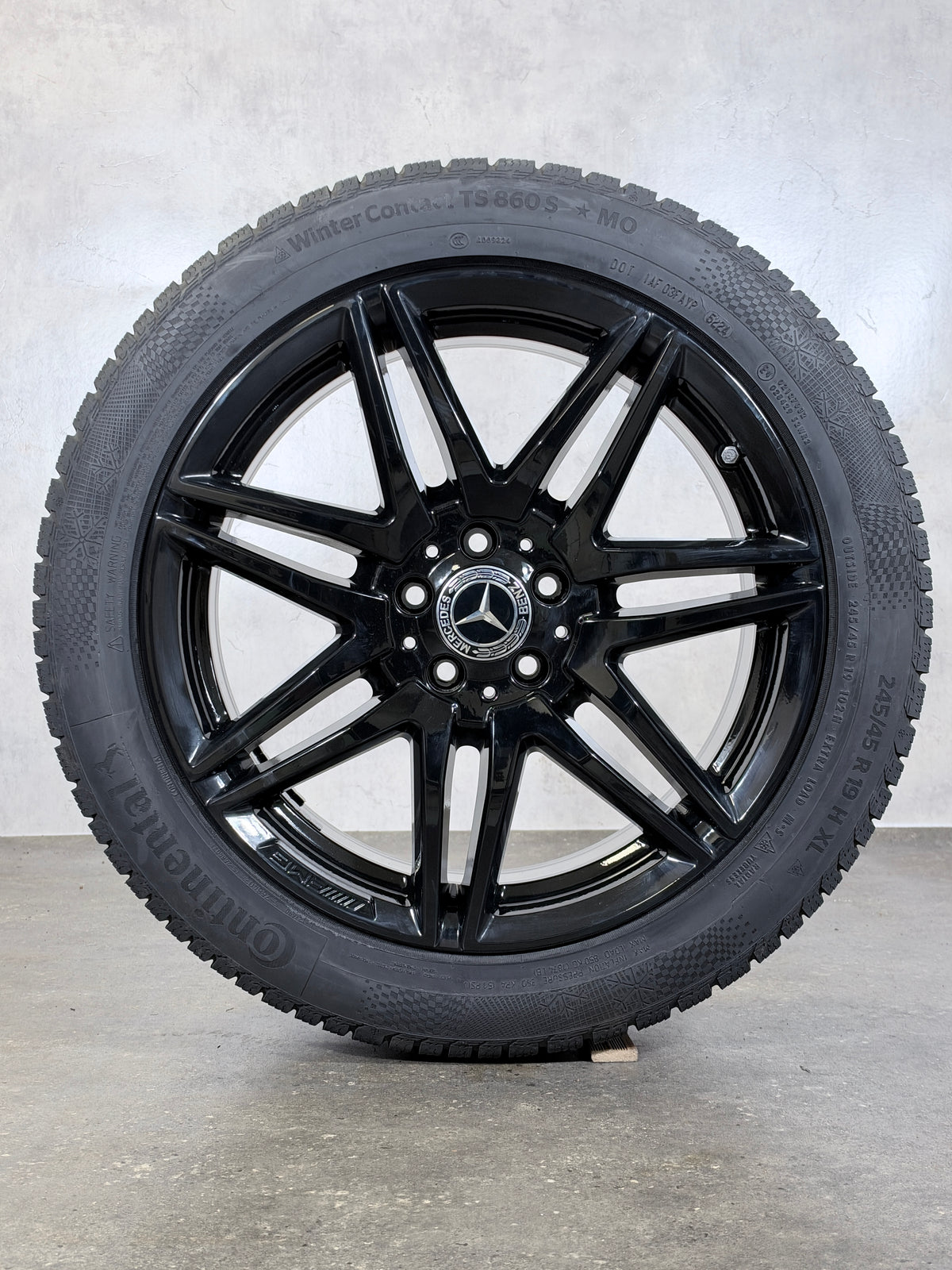 Original 19 Zoll Mercedes AMG V-Klasse W447 Winterreifen