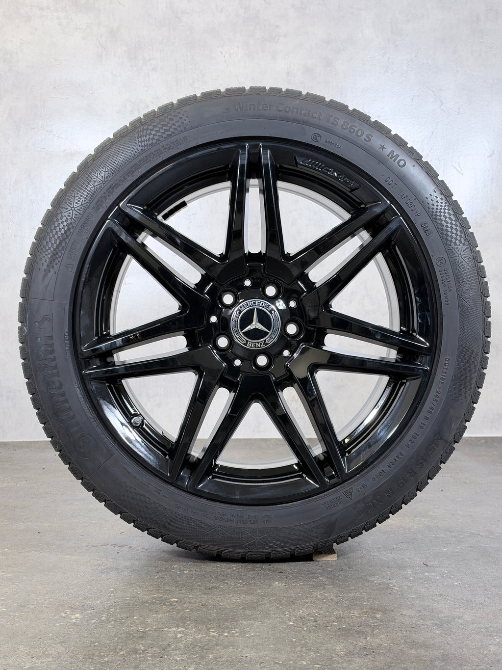 Original 19 Zoll Mercedes AMG V-Klasse W447 Winterreifen